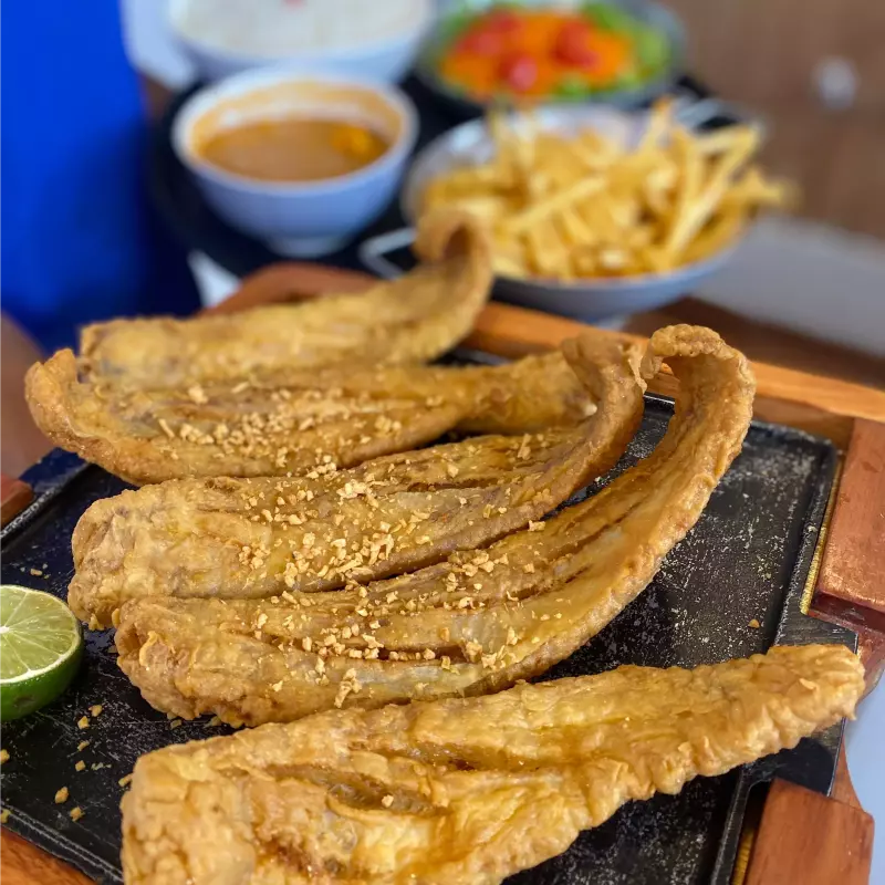 PEIXADA DE FILÉ DE CONGRO ROSA p/3