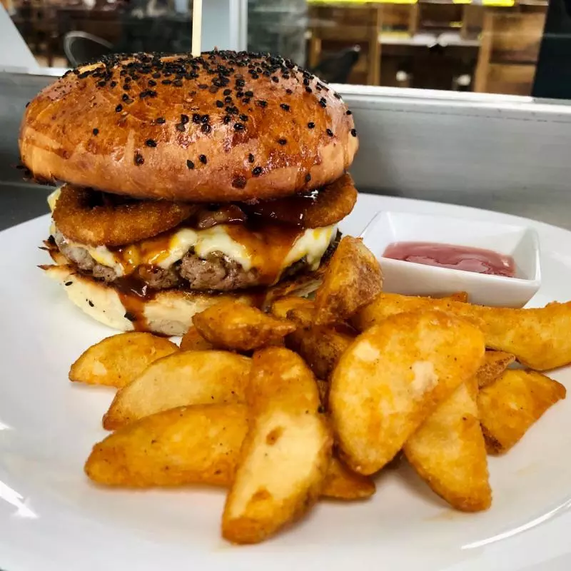 Hamburguesa BBQ ahumada