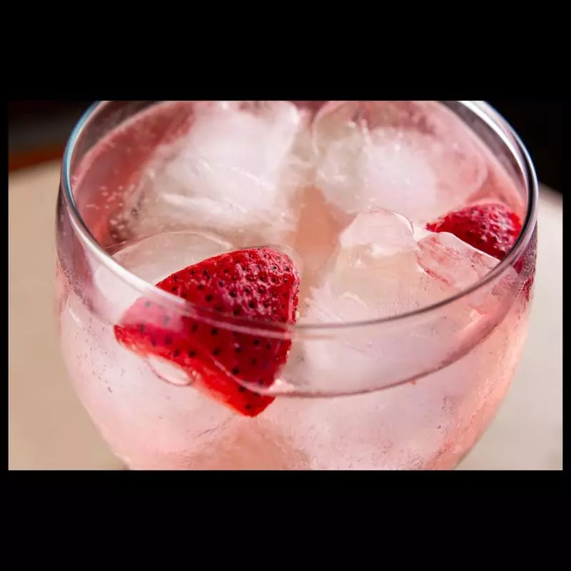 Gin Tônica com Morango