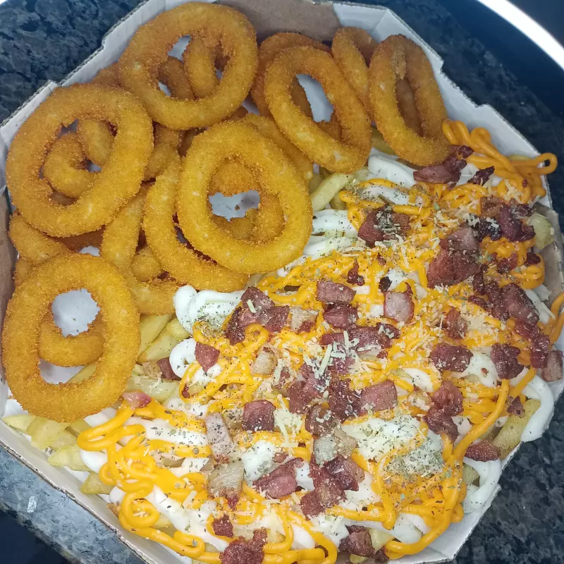 Broto Meia Batata Meia Onion Rings