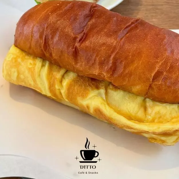 Sandwich Tortilla y Queso