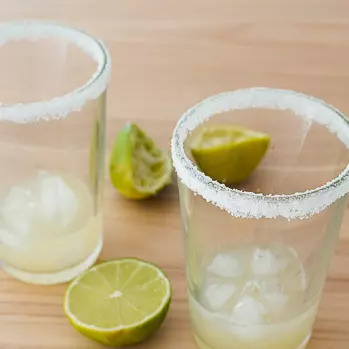 Vaso Michelado / Limones con Sal