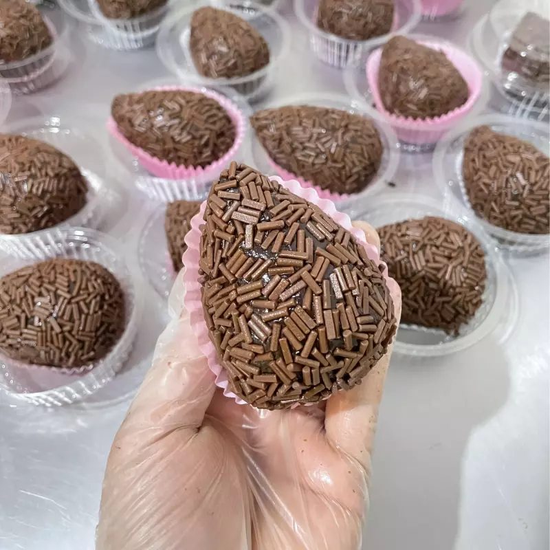 Coxinha de morango Brigadeiro