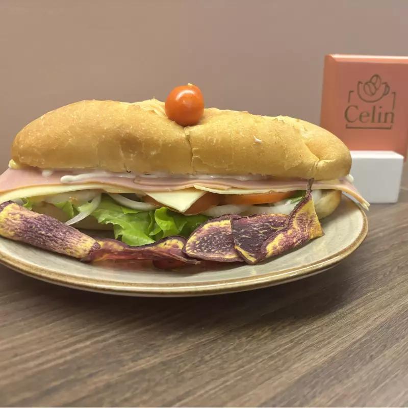 Sándwich Doble Tradicional