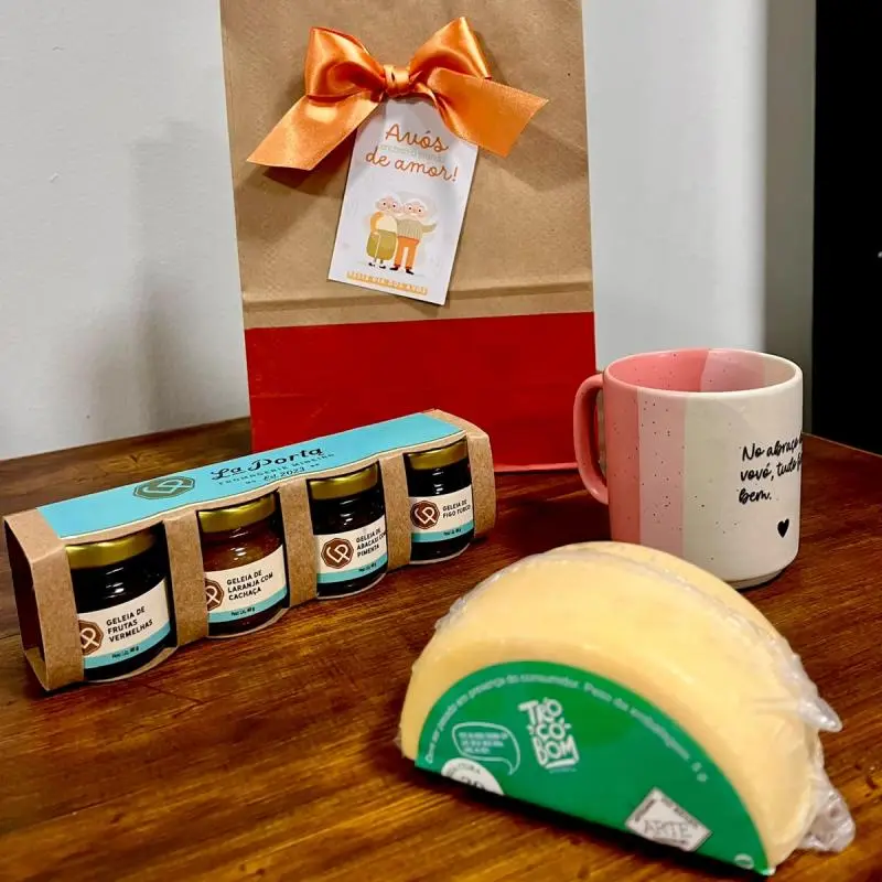 Kit Geleia + Queijo Padrão + Caneca