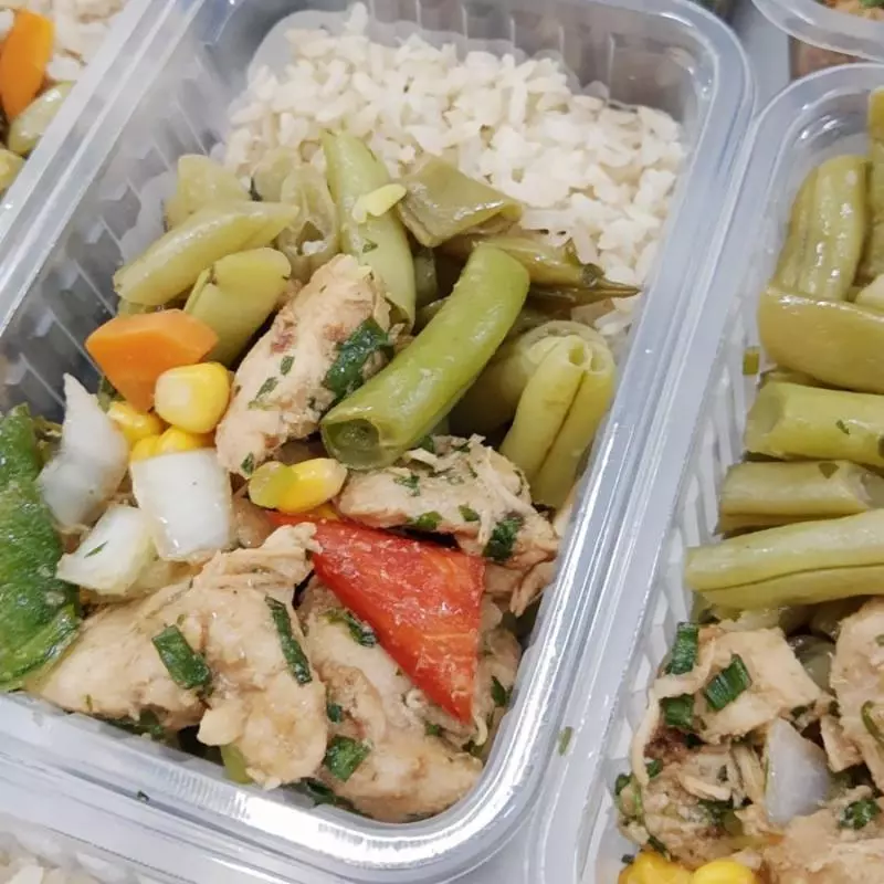 Frango em Cubos c/ Arroz Integral