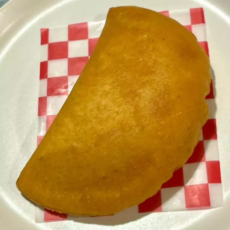 Empanada de Jamon y Queso 15cm