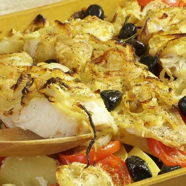 Peixe Merluza à Portuguesa