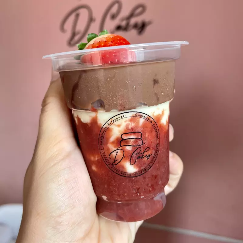 Bombom no copo - Morango