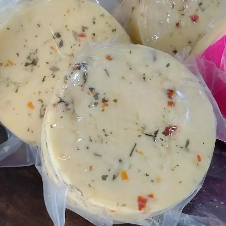 Parmesão Temperado-Estância Oliveira