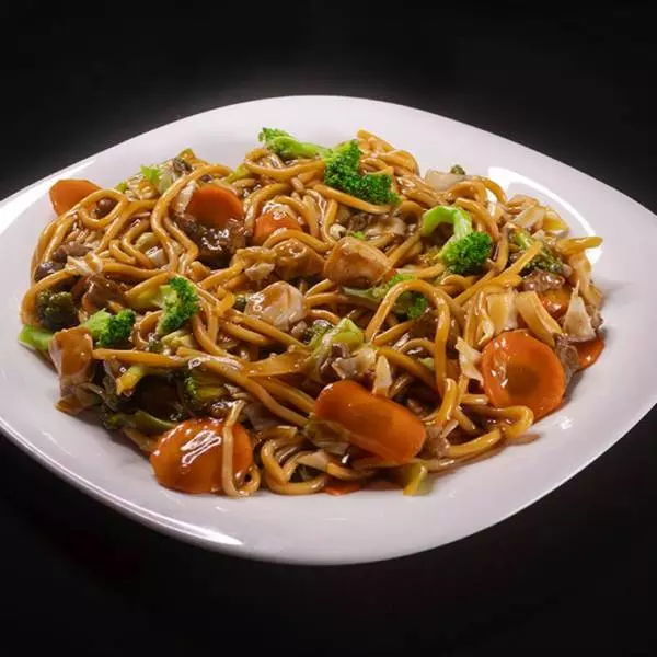 YAKISSOBA TRADICIONAL