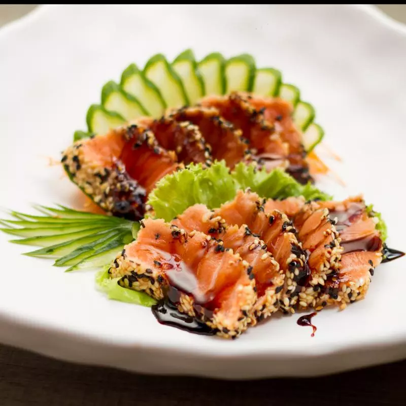 Sashimi goma spicy (salmão ou atum)