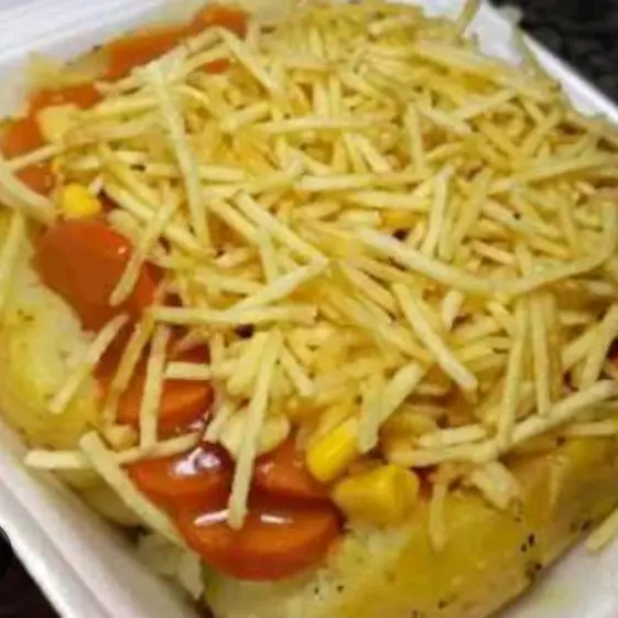 Batata Recheada Hot Salsicha