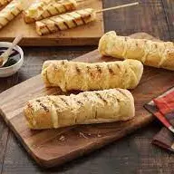 Espetinho pão alho tradicional