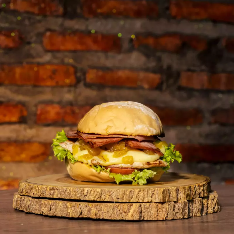 hamburguesa Especial hawaiana pollo