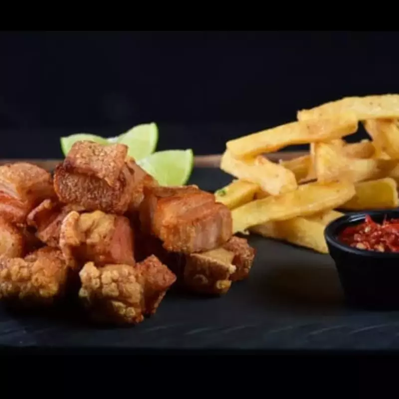 Yuca con chicharron