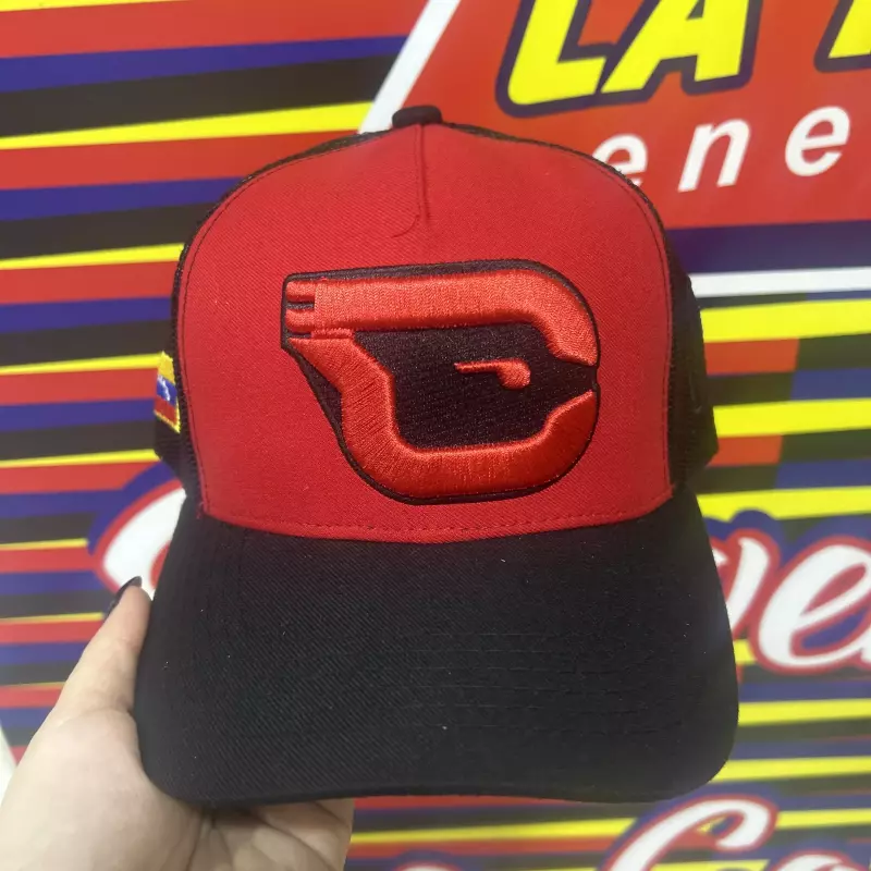Gorra Cardenales logo rojo malla