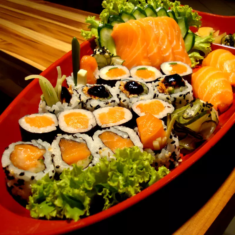 COMBINADO SAKE – 23 PEÇAS