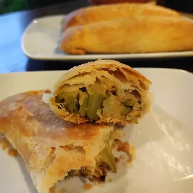 Folhado de brócolis