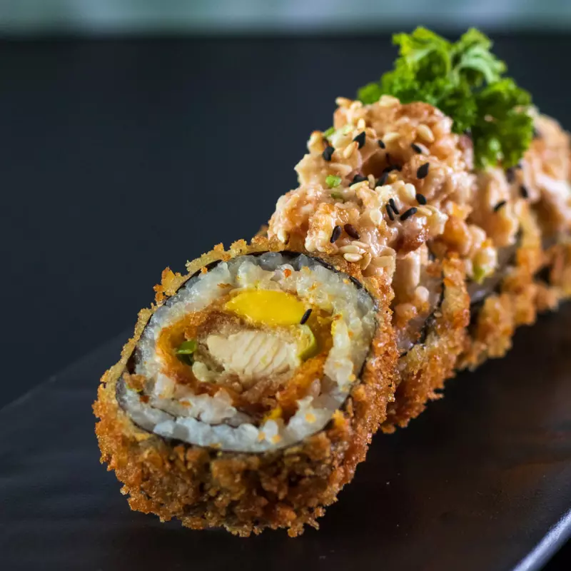 CHICKEN CRUNCH ROLL