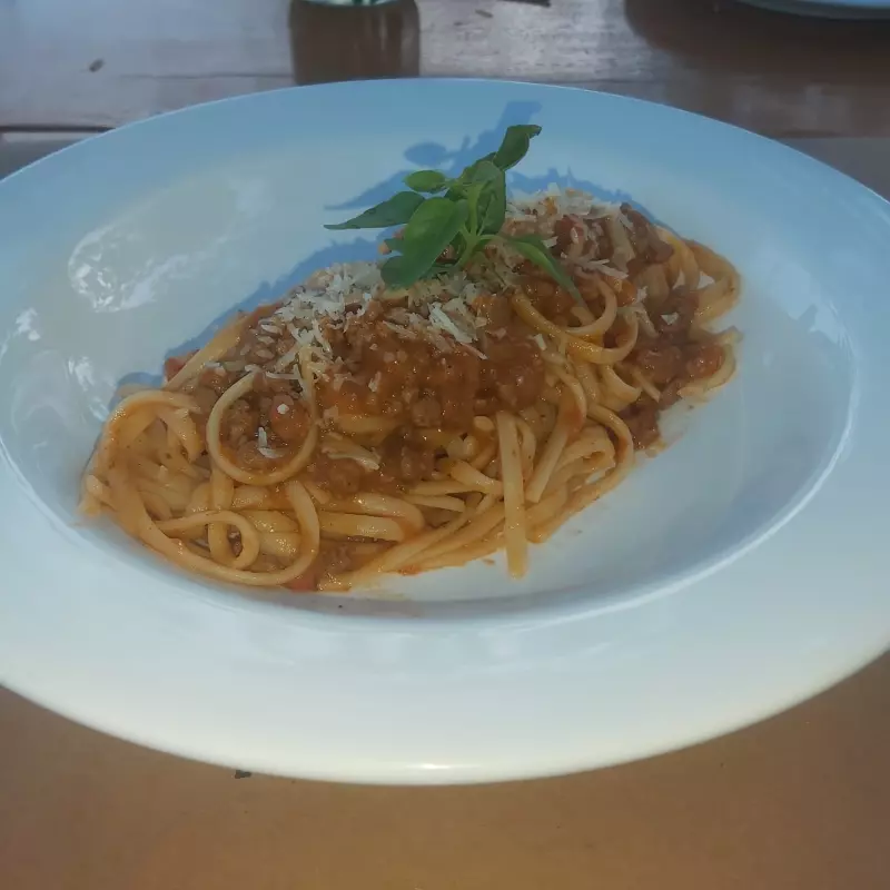 Linguine a bolonhesa (sêmola)