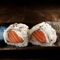 Uramaki salmão