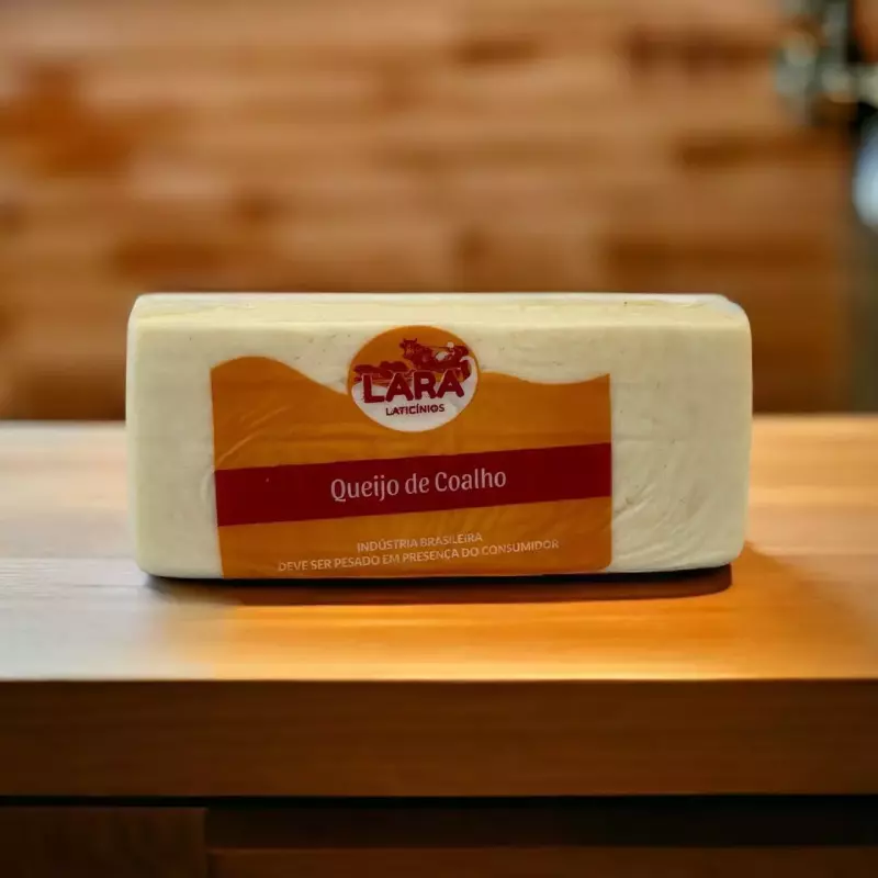 Queijo de coalho em barra (Lara)