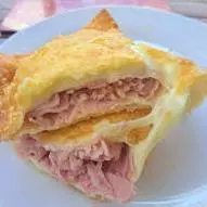 Pastel de Mussarela com Presunto