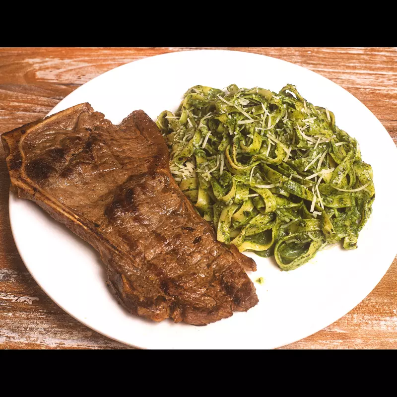 Churrasco c/ Fetucc Huancaína