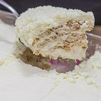 Pavê Tradicional com Pêssego em cald