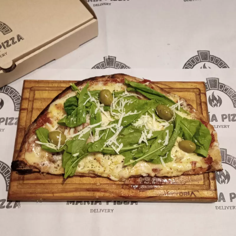 Media Rucula y Provolone A la Piedra