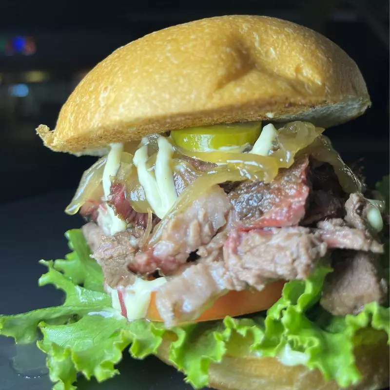 Sándwich brisket