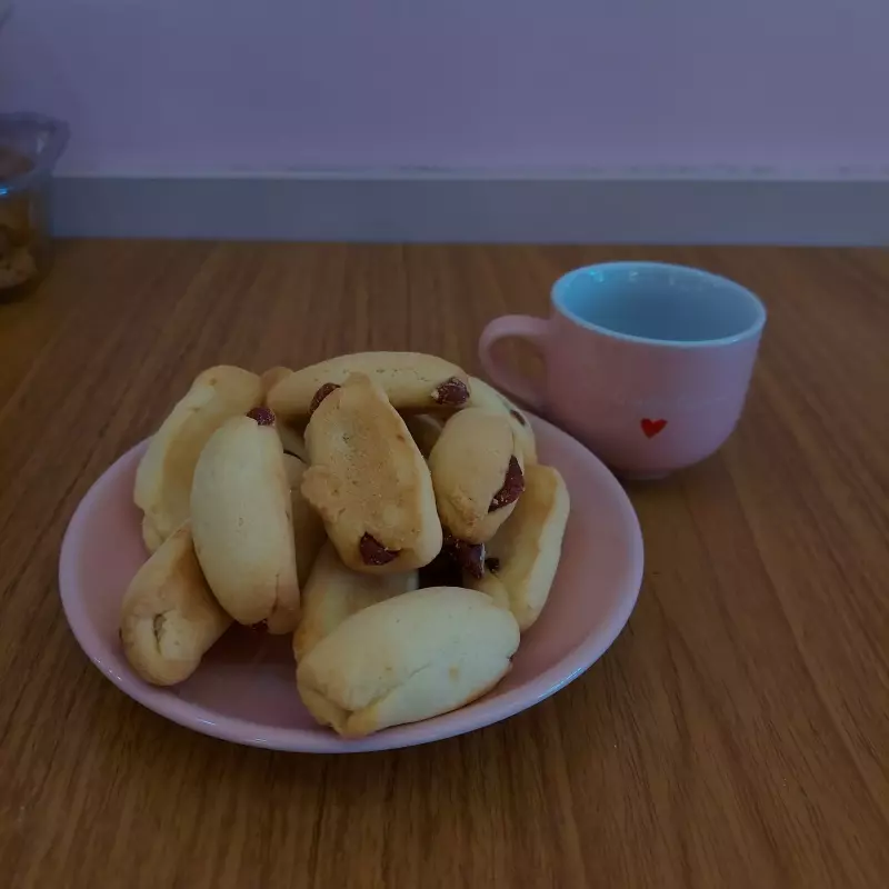 Biscoito enroladinho de goiaba