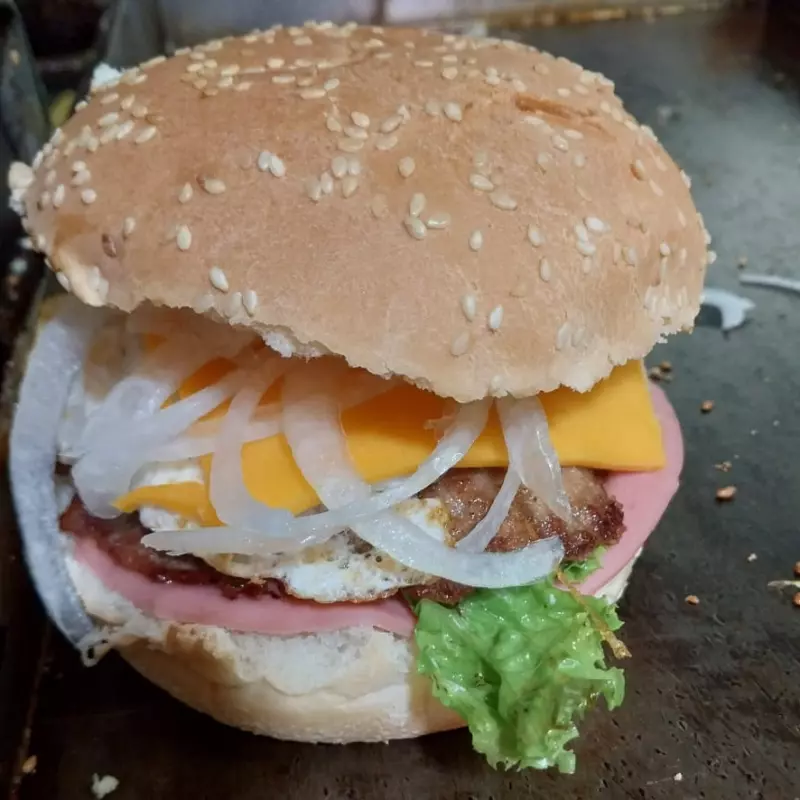 CHEEG BURGER