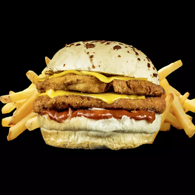 Cuarto Chicken Doble + Papas Fritas