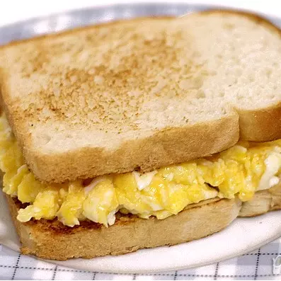 Misto Quente com ovos