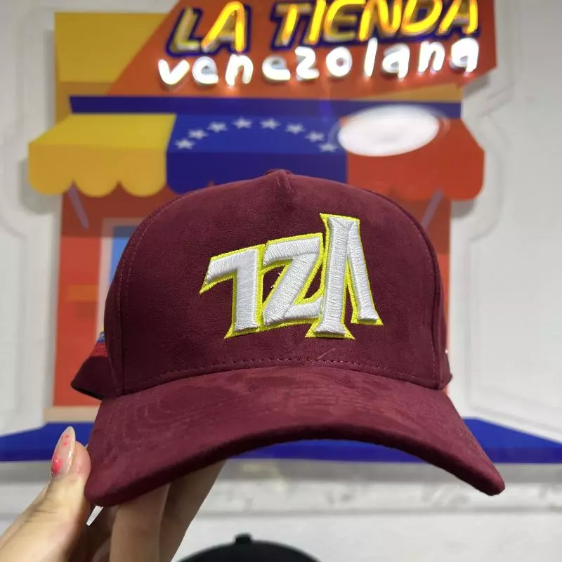 Gorra VZLA gamuza vinotinto ACUÑA