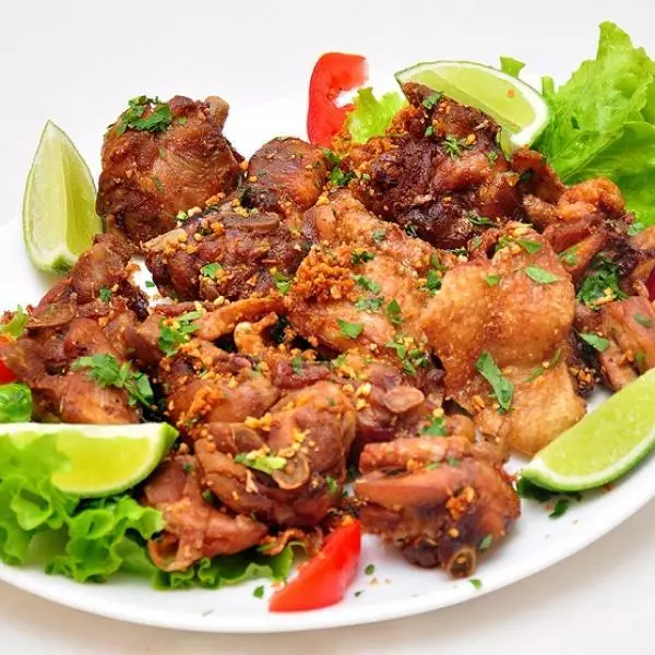 Frango a passarinho 800 g-