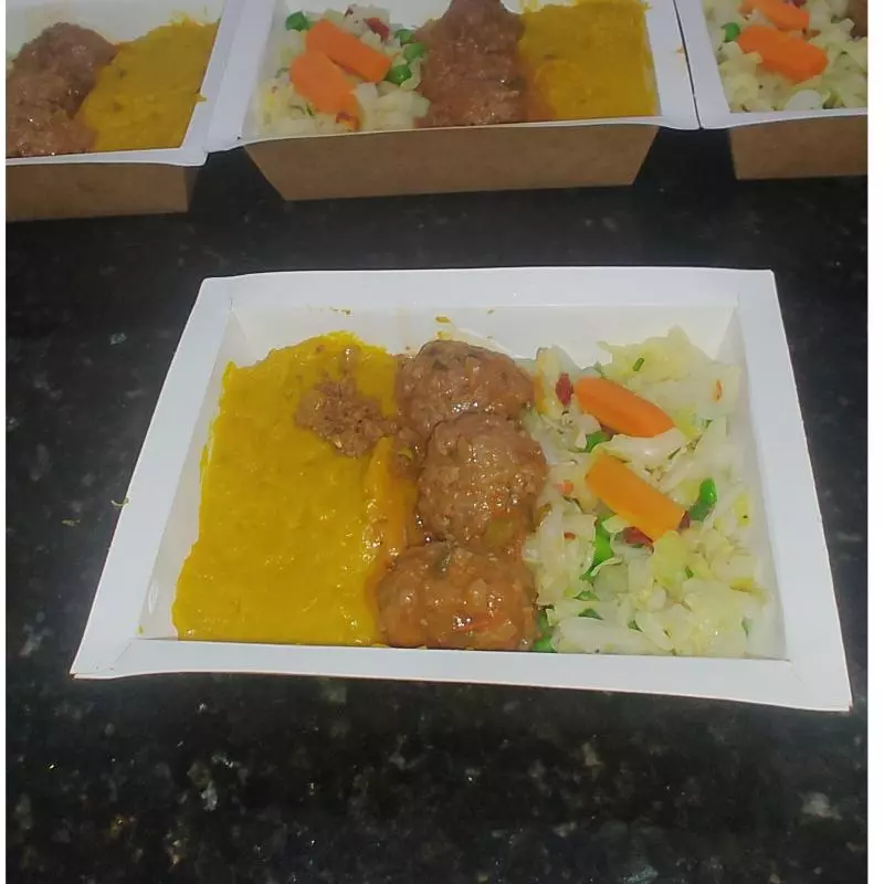 08L: Almôndegas de carne