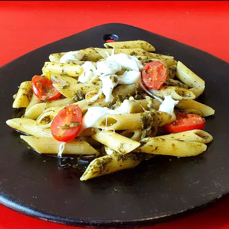 Pasta Tricolore Italiano al Pesto