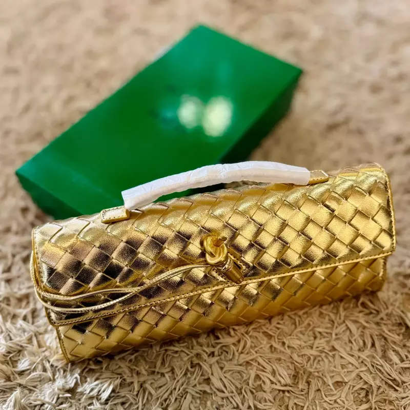 BOTTEGA VENETA GOLD