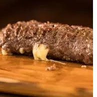 Espetinho kafta bovina c/ provolone