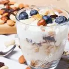 Fruta fresca con naranja y menta