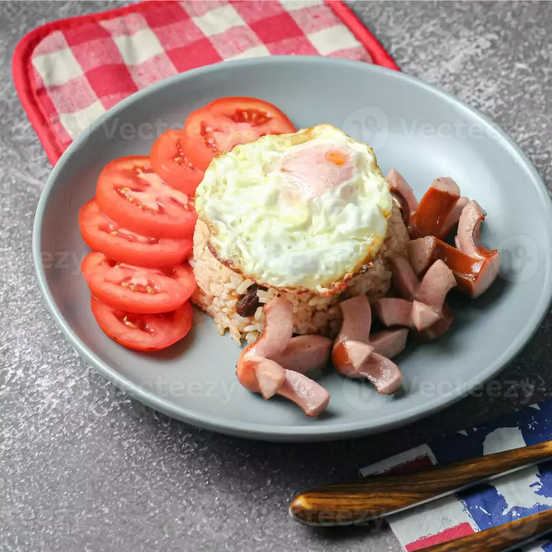 Bife do Olhão & Salsicha com Fritas