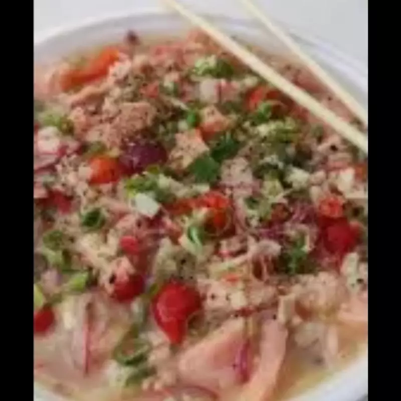 CEVICHE DE SALMÃO (250 gramas)