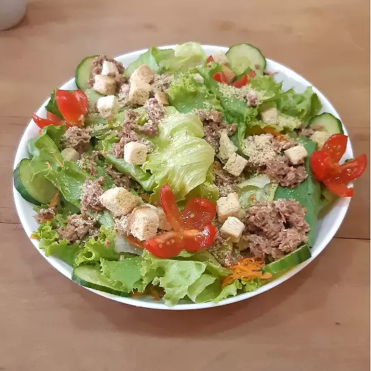 SALADA COM ATUM