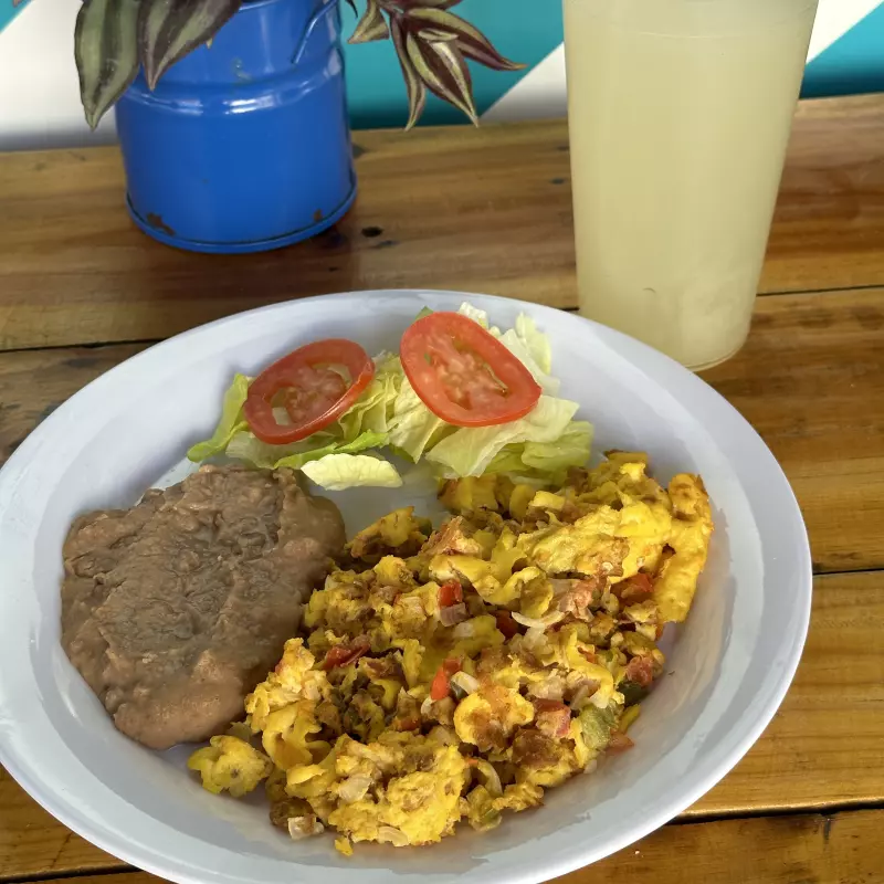 Huevos con Machacado