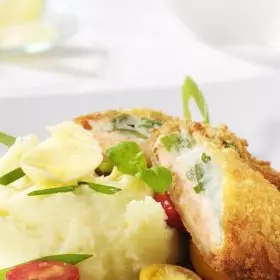 Filé de Peixe com Salada