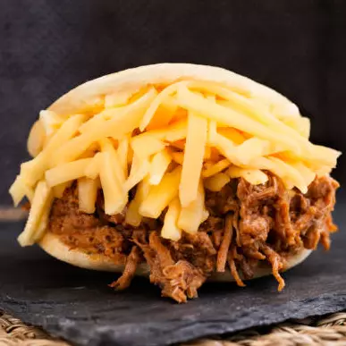 Arepa con Carne
