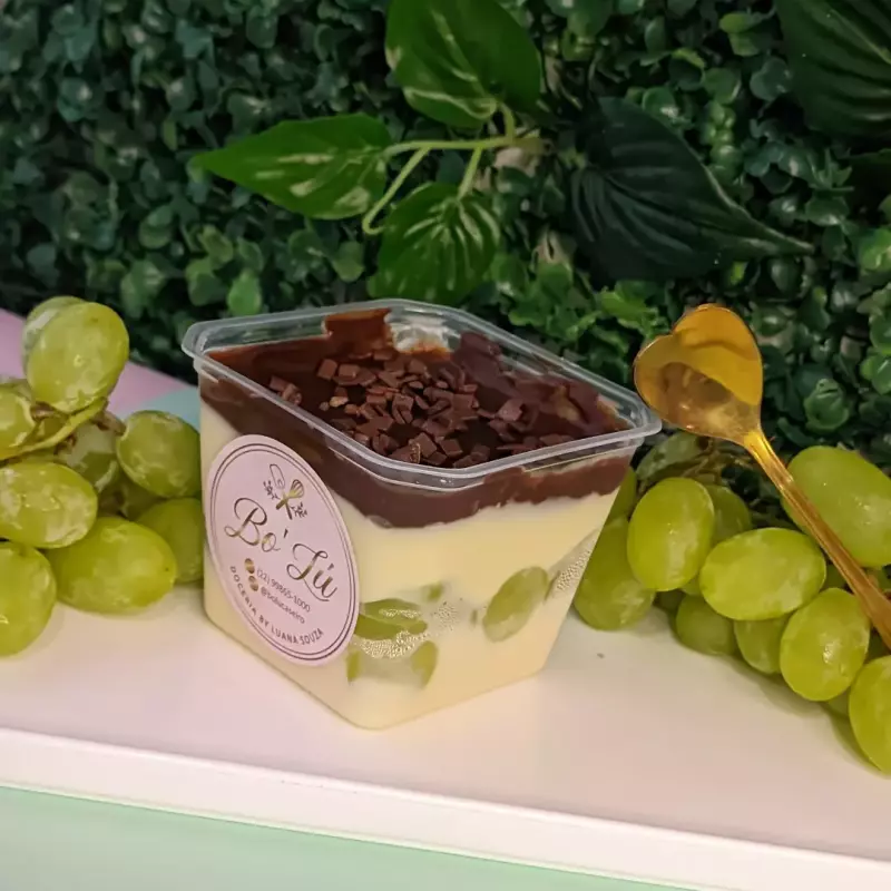 Bombom de uva com ganache